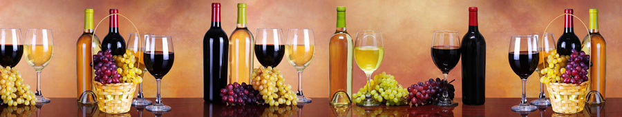 Скинали для кухни: Бутылки и бокалы с красным и белым вином