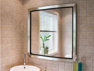Зеркало в багетной раме для ванной