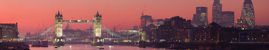Лондон и Тауэрский мост на закате