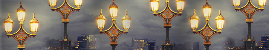 Композиция фонарей у Вестминстерского моста в Лондоне