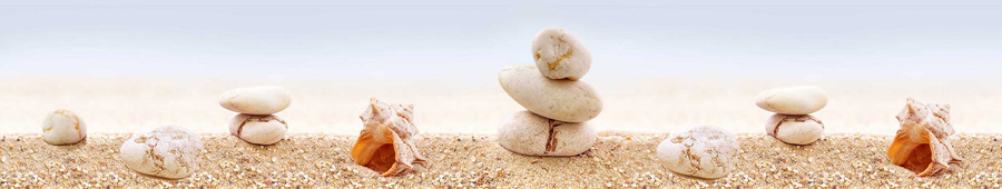 Скинали для кухни: Камни и ракушки на песке