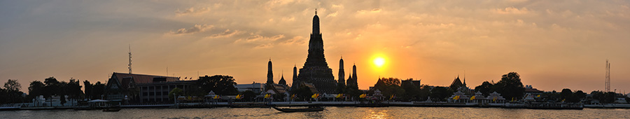 Храм утренней зари Ват Арун на рассвете в Бангкоке