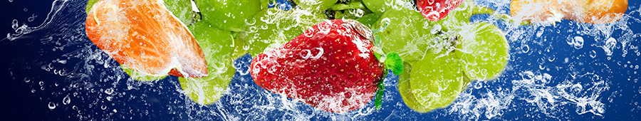 Скинали для кухни: Дольки фруктов под брызгами воды